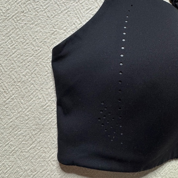 Lululemon Air Support Bra Black Size 38DD Yoga Workout - Picture 3 of 6